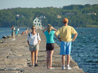 spectators on the Rockland breakwater